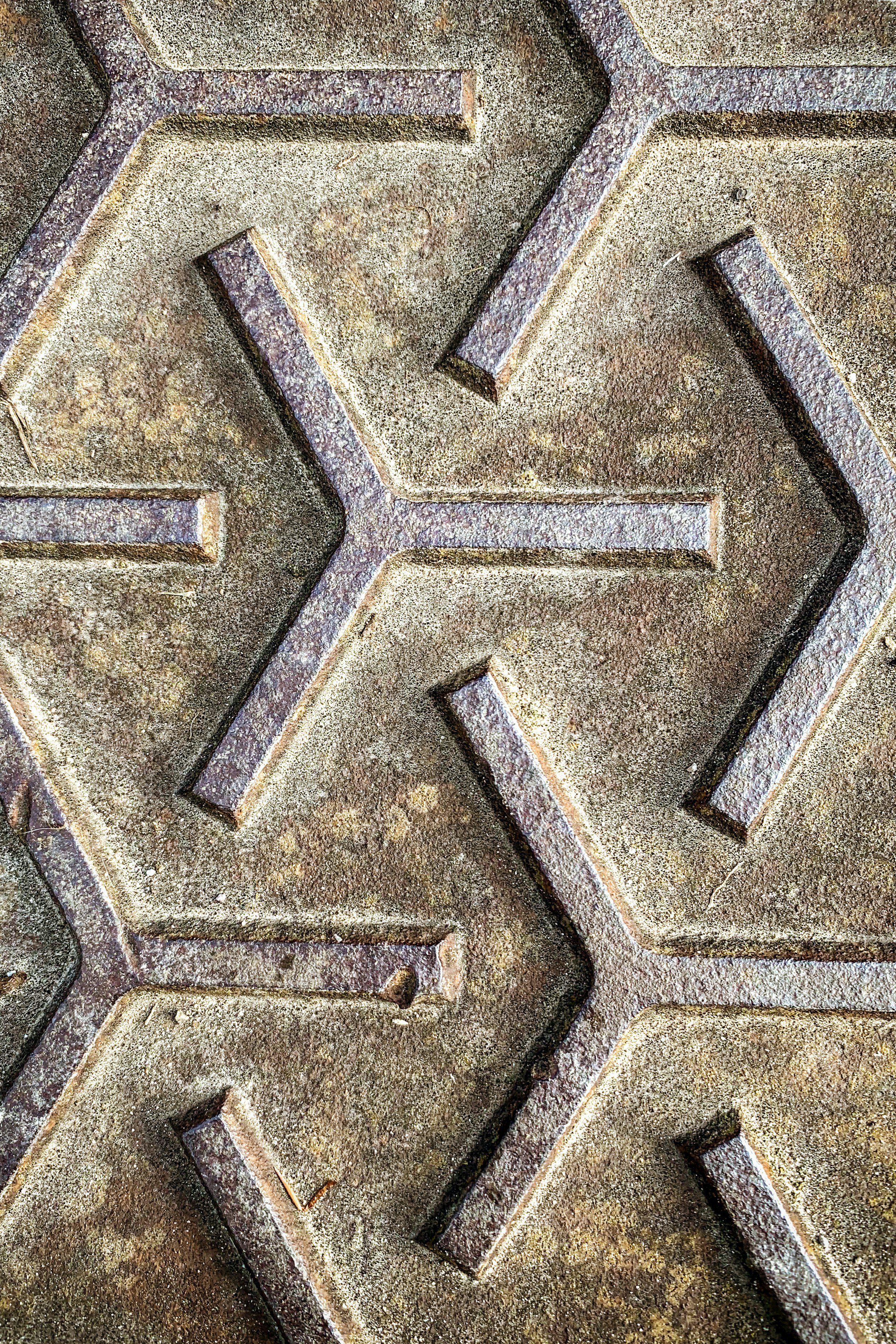 gray concrete brick wall during daytime